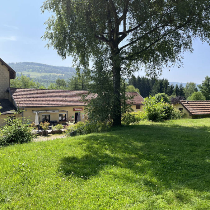 Emplacements tente, camping-car dans les Vosges Remiremont 2